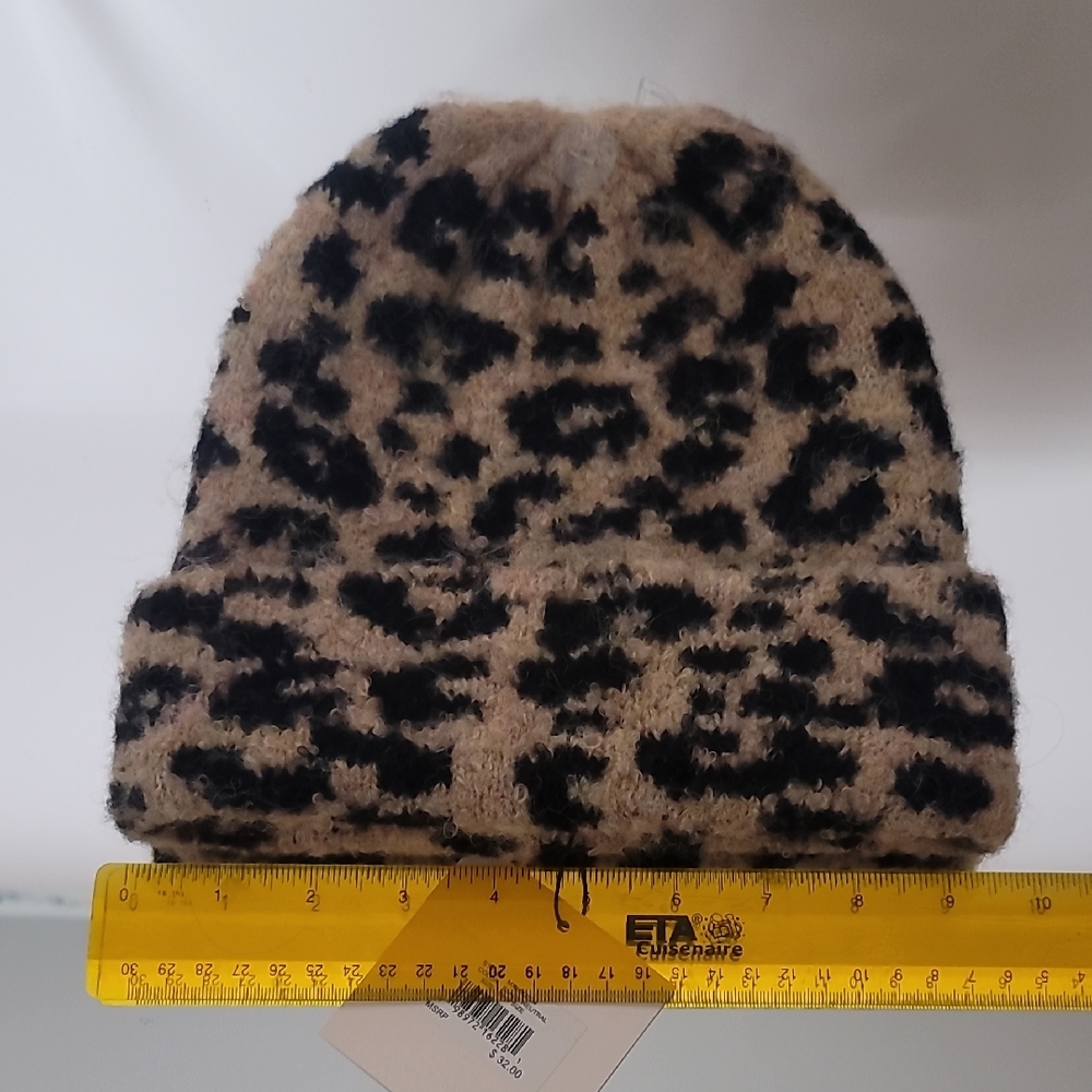 NWT Rachel Zoe Animal Print Super Soft Stretchy Hat